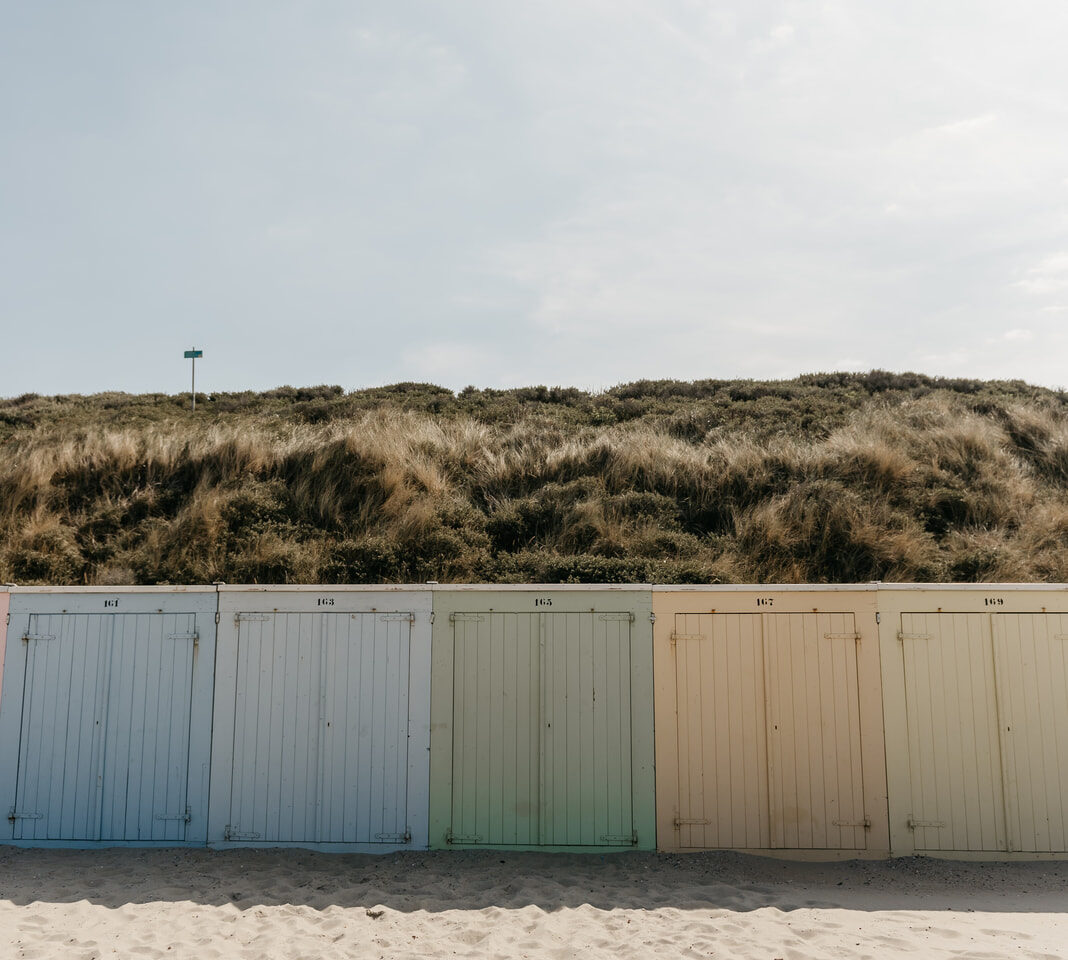 Gekleurde strandhuisjes Domburg