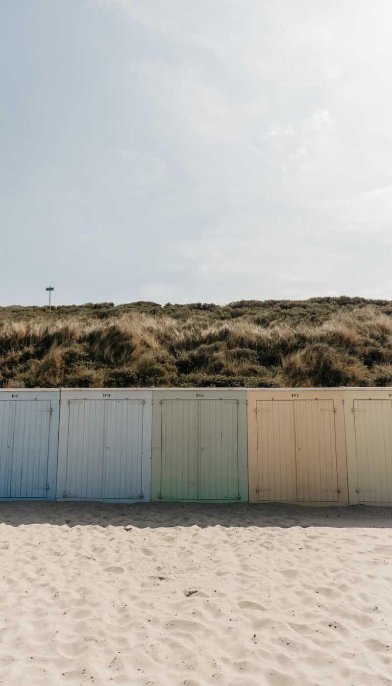 Gekleurde strandhuisjes Domburg