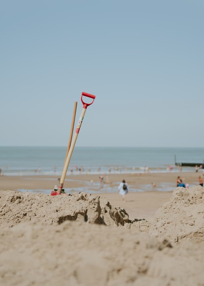 Spelen op strand Cadzand