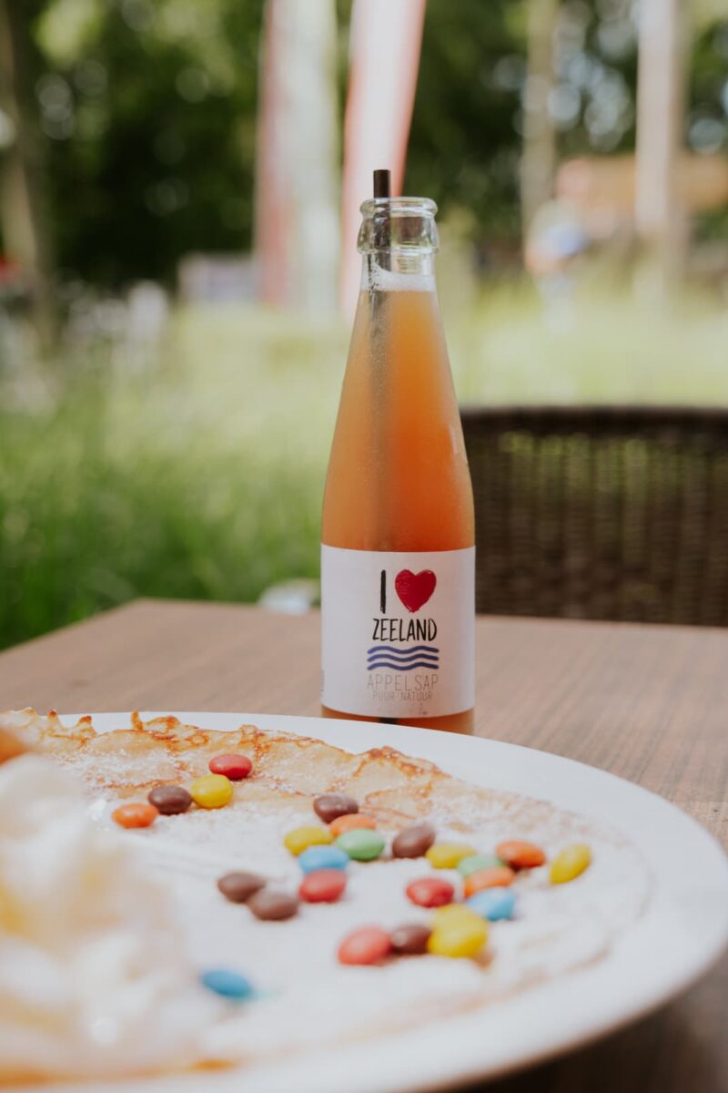 Pannenkoek en drinken bij Podium Groede