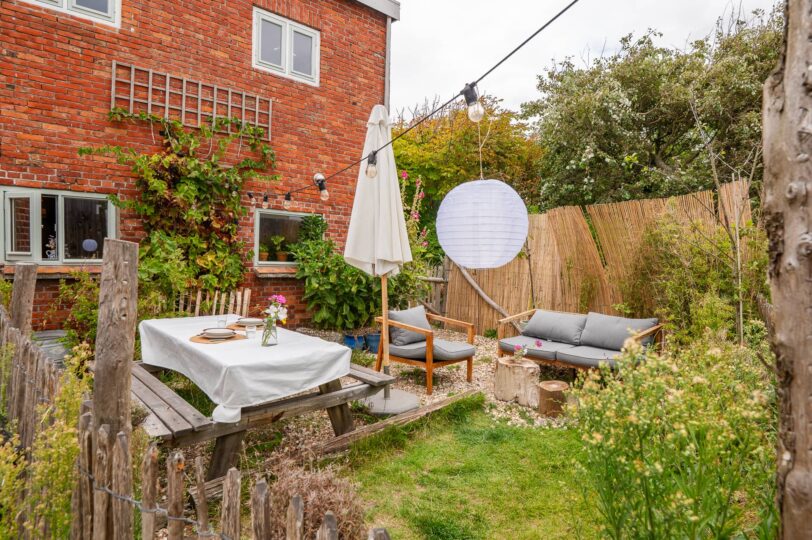 Surf House Noosa Zeeland – boho vakantiehuis Westkapelle aan zee