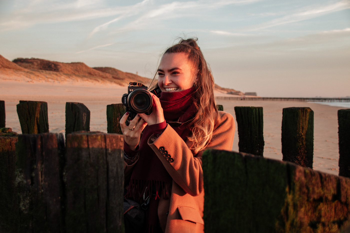Content creator foto's maken op het strand