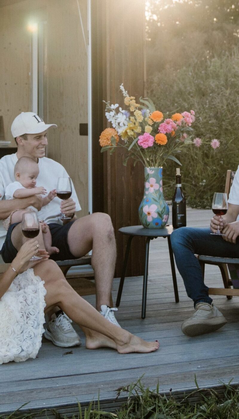 Vrienden en familie bij Tiny House