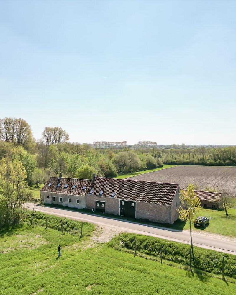 The neighborhood around Oranjezonweg 7 in Oostkapelle