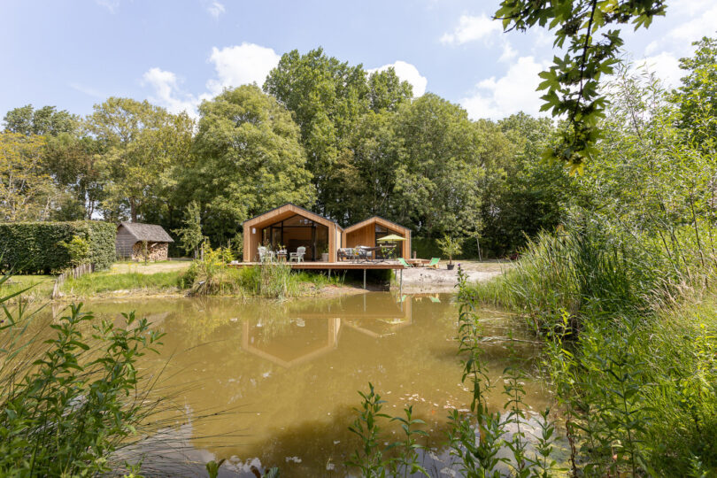 Oyster Lodge over het water